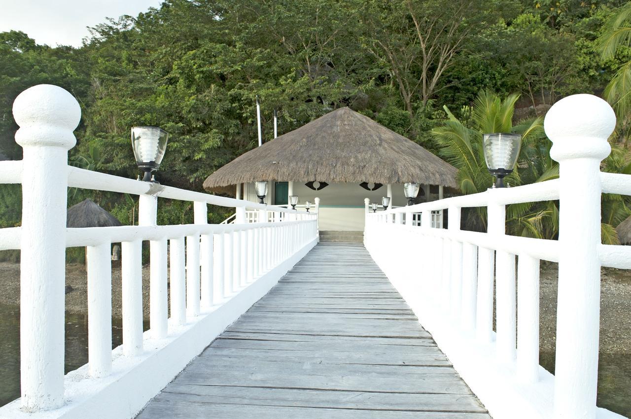 Iris Island Eco Resort Бусуанга Экстерьер фото